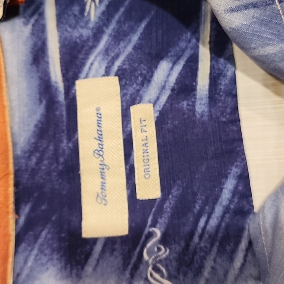 Tommy Bahama Short Sleeved 100% Silk Camp Shirt Abstract Print The Band - Picture 10 of 11